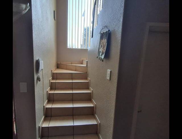 2 BEDROOM TOWNHOUSE FOR SALE IN GENERAL ALBERTSPARK